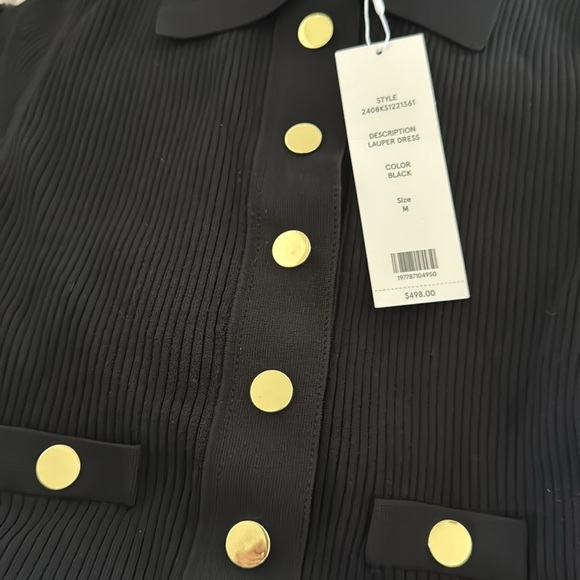 Veronica Beard Lauper Sweater Dress Black
Elegant Black Button-Up Dress - Picture 7 of 7